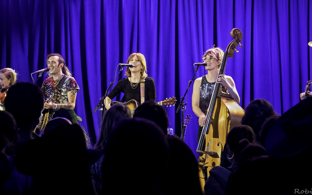 Molly Tuttle “Grass Valley” VIDEO